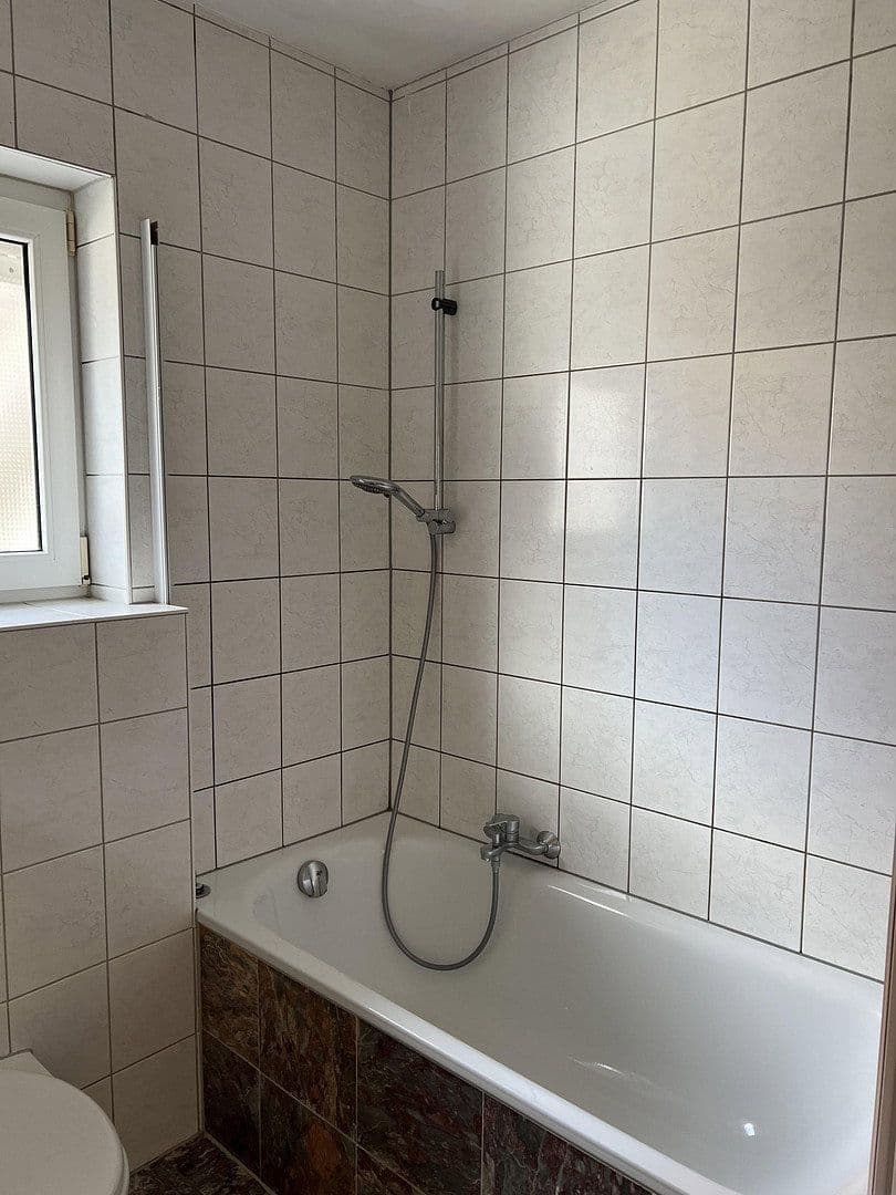 Prodej domu 232 m², pozemek 321 m², Bindweidring 1, Karben, Hessen Prodej domu 232 m², pozemek 321 m², Bindweidring 1, Karben, Hessen