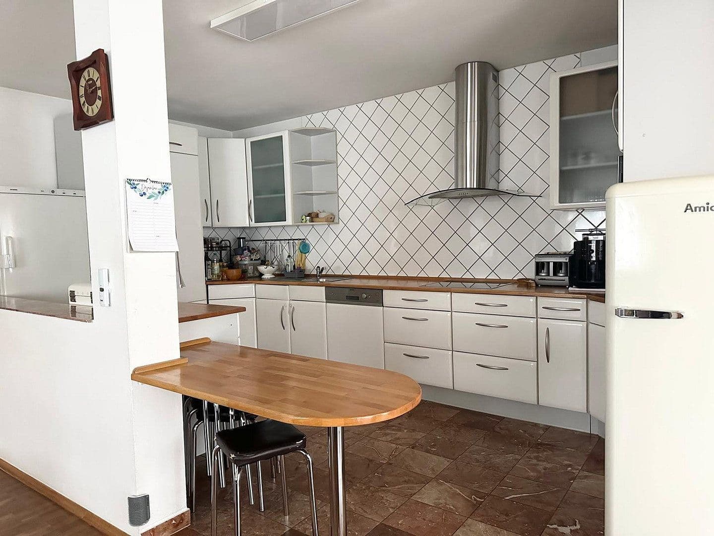 Prodej domu 232 m², pozemek 321 m², Bindweidring 1, Karben, Hessen Prodej domu 232 m², pozemek 321 m², Bindweidring 1, Karben, Hessen
