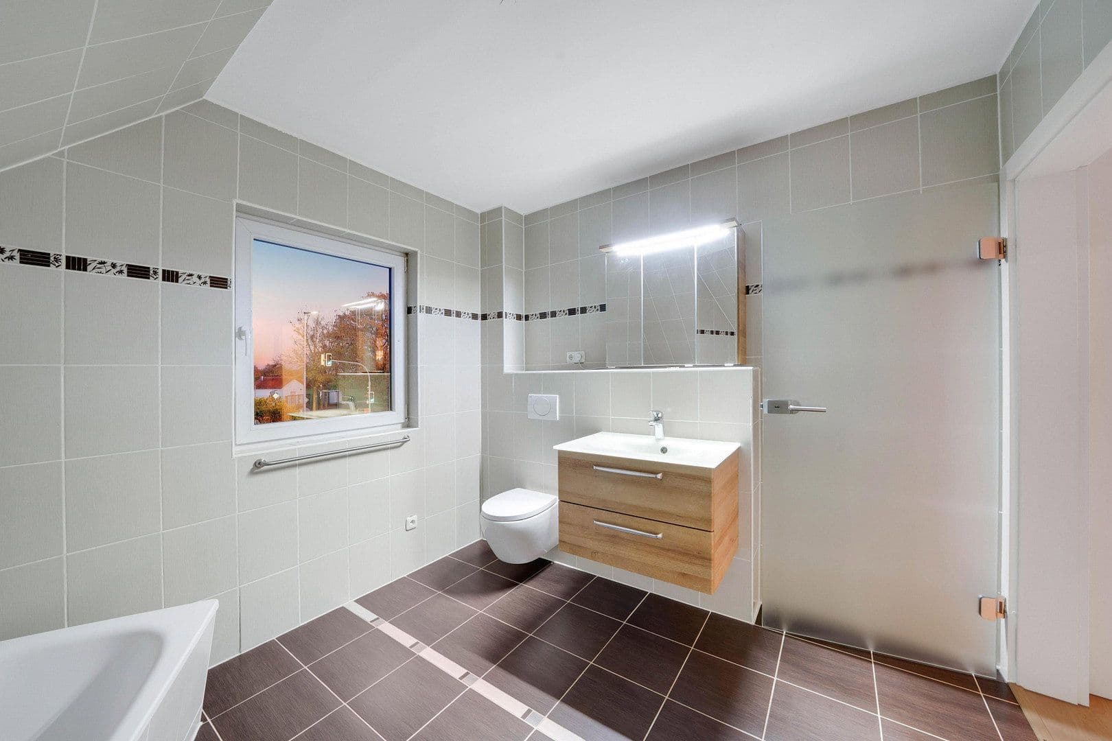 Prodej domu 142 m², pozemek 483 m², Ingolstadt, Bavorsko Prodej domu 142 m², pozemek 483 m², Ingolstadt, Bavorsko