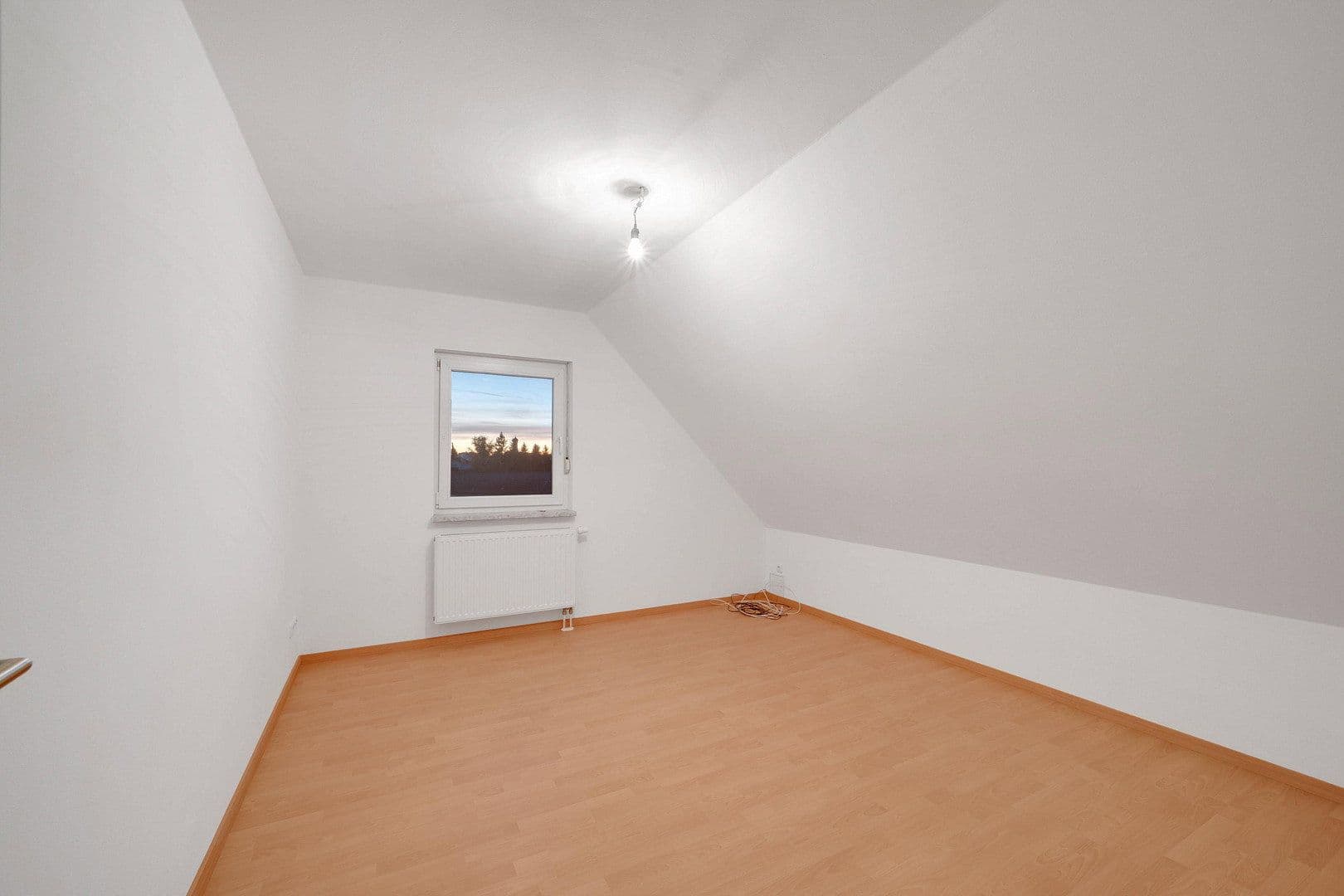 Prodej domu 142 m², pozemek 483 m², Ingolstadt, Bavorsko Prodej domu 142 m², pozemek 483 m², Ingolstadt, Bavorsko