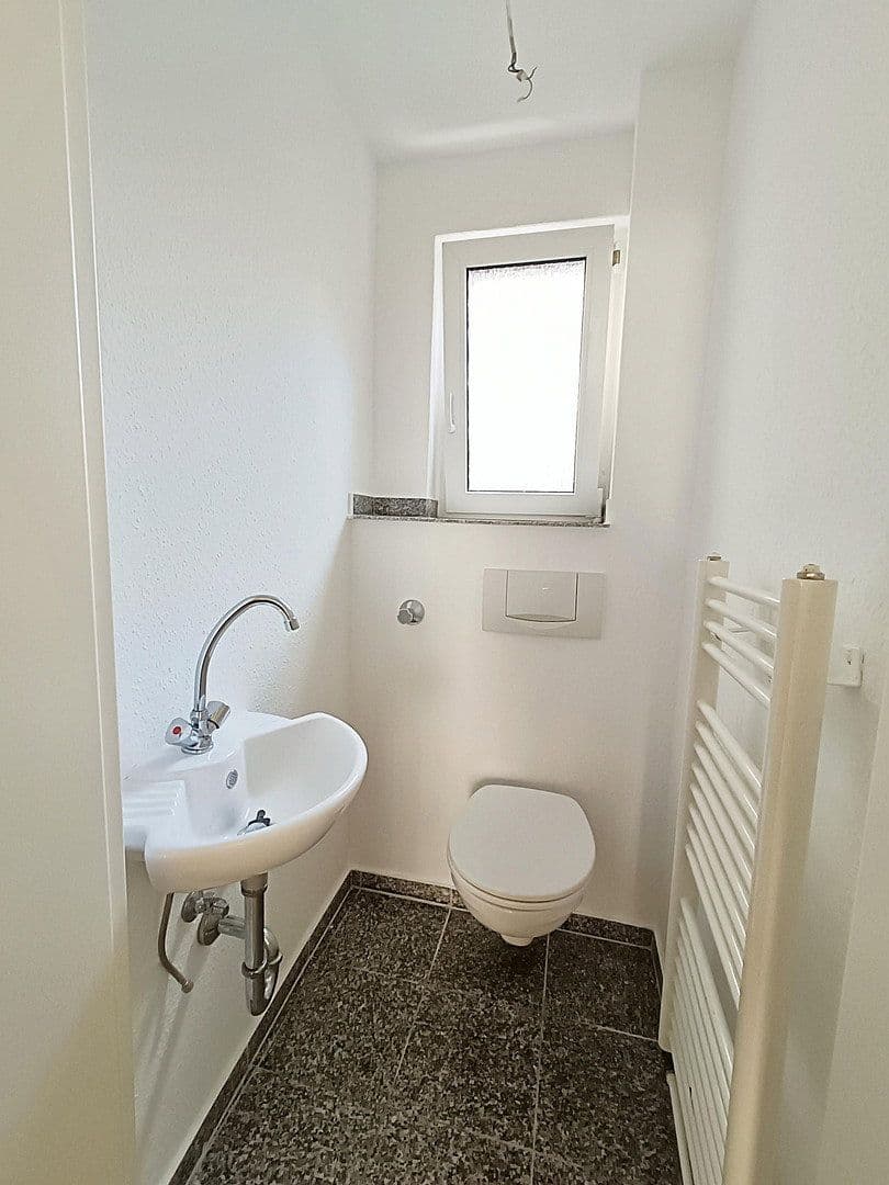 Pronájem bytu 3+1 80 m², Wilhelmstraße 37a, Lüdenscheid, Severní Porýní-Vestfálsko Pronájem bytu 3+1 80 m², Wilhelmstraße 37a, Lüdenscheid, Severní Porýní-Vestfálsko