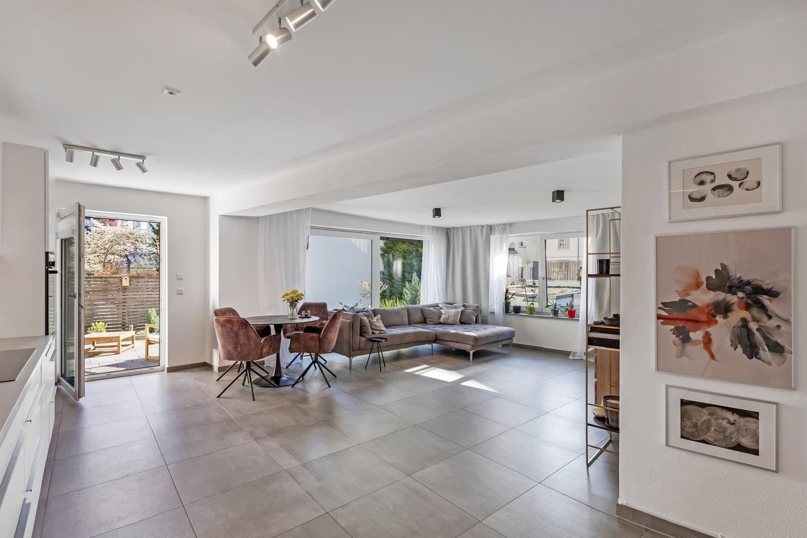Prodej bytu 3+1 103 m², Kempten (Allgäu), Bavorsko Prodej bytu 3+1 103 m², Kempten (Allgäu), Bavorsko