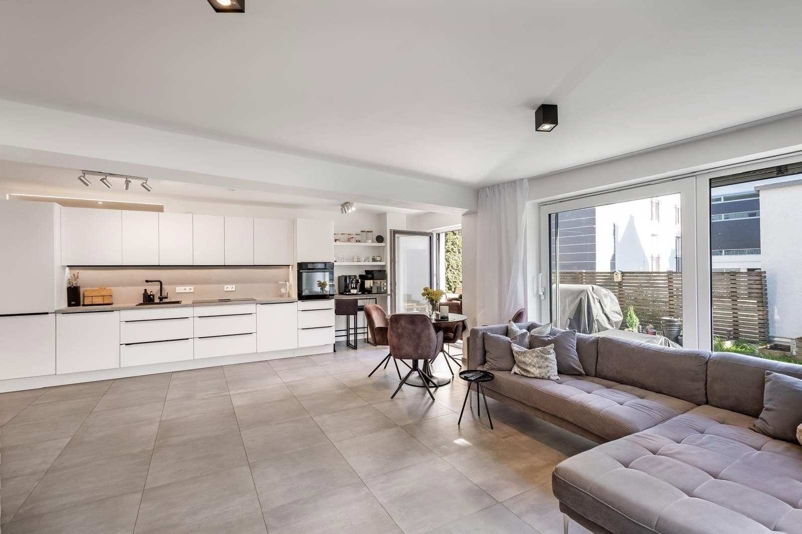 Prodej bytu 3+1 103 m², Kempten (Allgäu), Bavorsko Prodej bytu 3+1 103 m², Kempten (Allgäu), Bavorsko