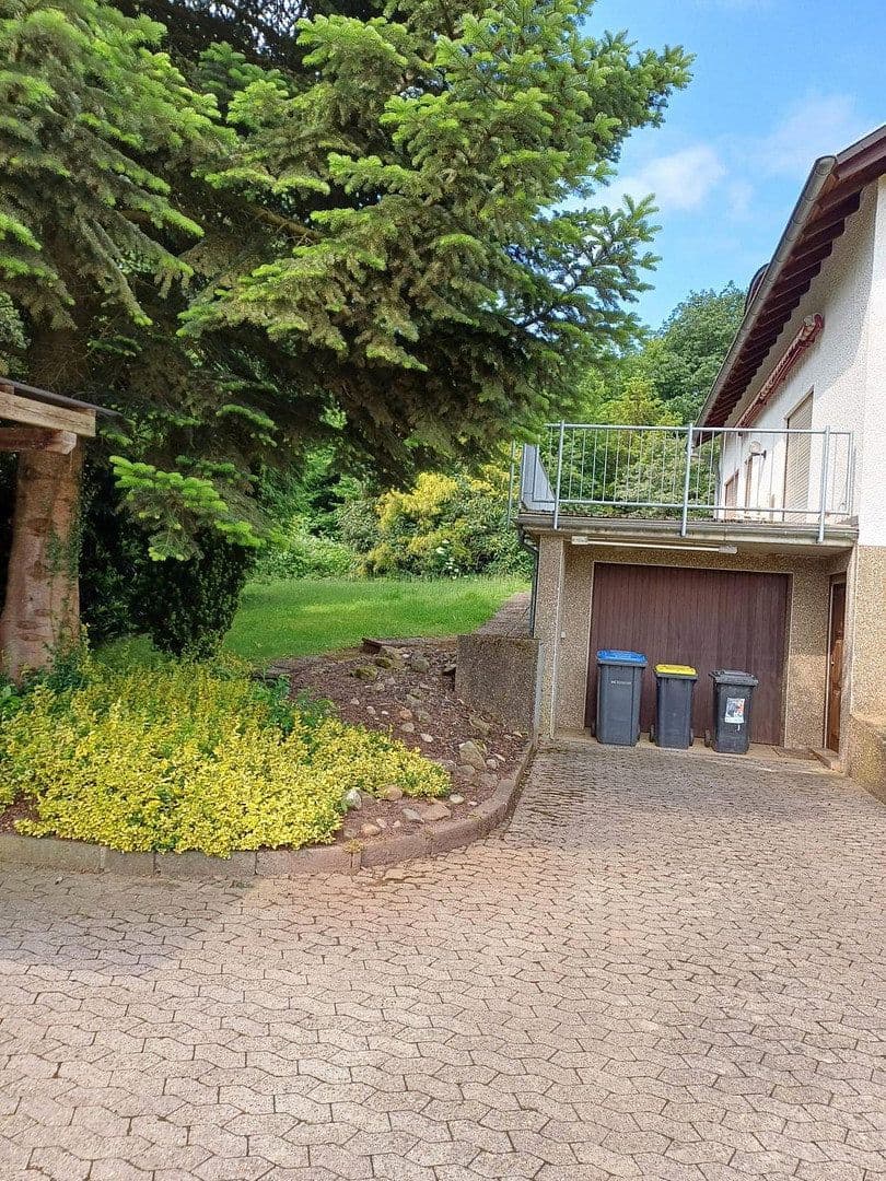Prodej domu 195 m², pozemek 1.733 m², Heusweiler, Země Sársko Prodej domu 195 m², pozemek 1.733 m², Heusweiler, Země Sársko