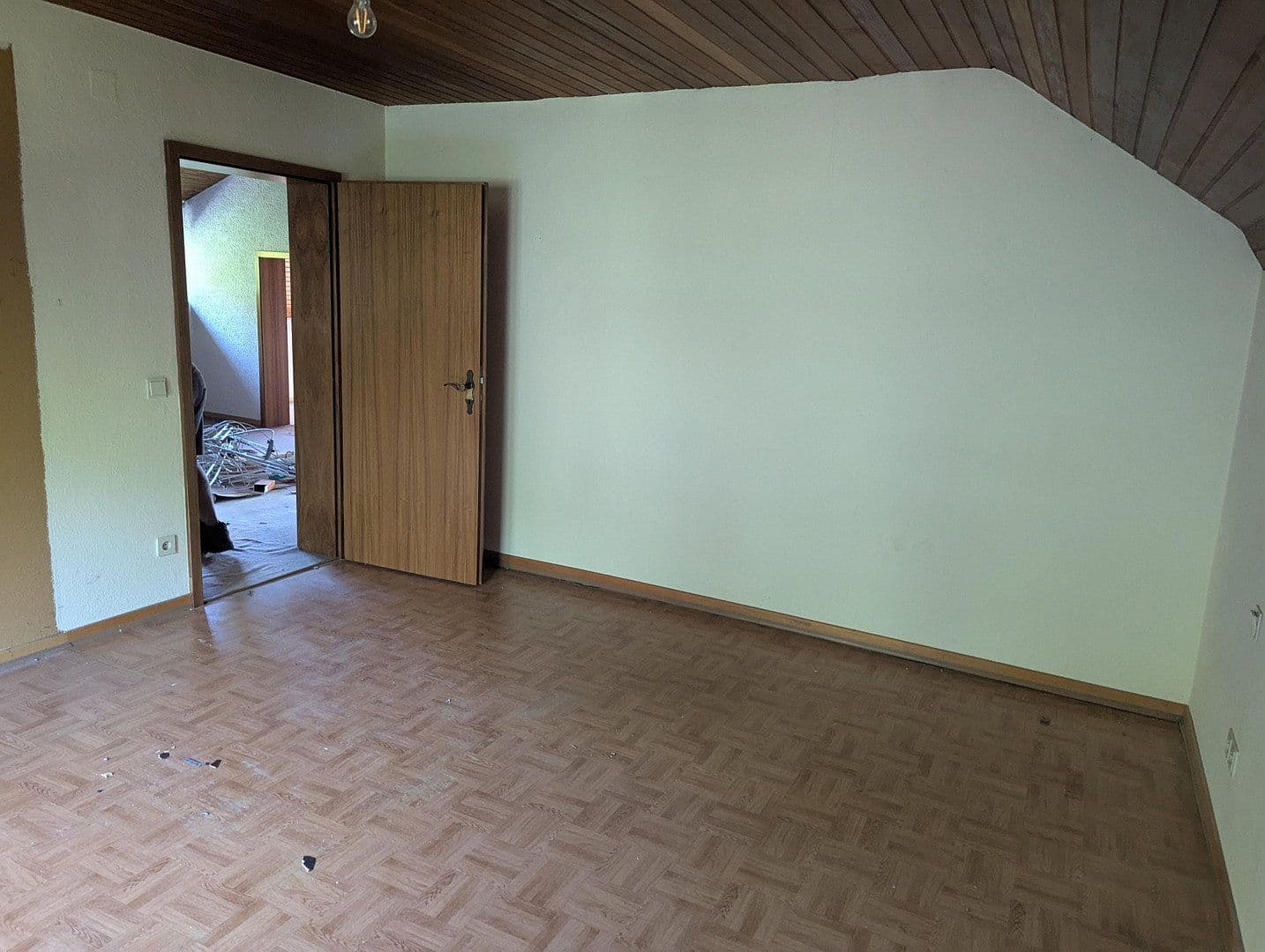 Prodej domu 195 m², pozemek 1.733 m², Heusweiler, Země Sársko Prodej domu 195 m², pozemek 1.733 m², Heusweiler, Země Sársko