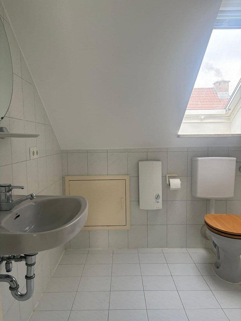 Pronájem bytu 1+1 43 m², Augsburg, Bavorsko Pronájem bytu 1+1 43 m², Augsburg, Bavorsko
