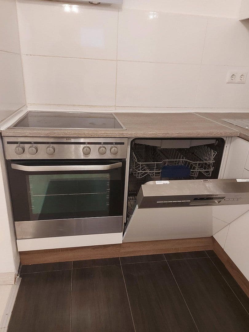 Pronájem bytu 2+1 50 m², Kelsterbach, Hessen Pronájem bytu 2+1 50 m², Kelsterbach, Hessen