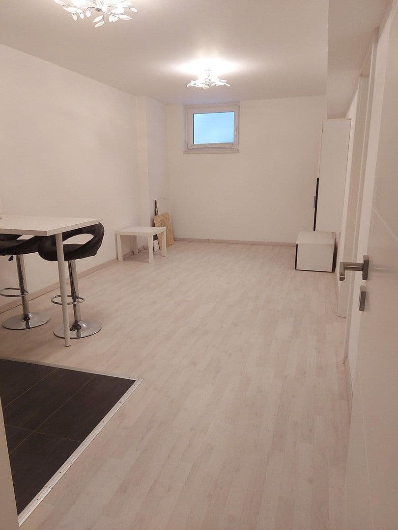 Pronájem bytu 2+1 50 m², Kelsterbach, Hessen Pronájem bytu 2+1 50 m², Kelsterbach, Hessen