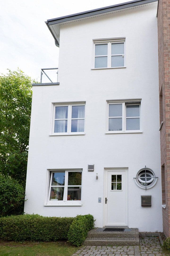 Prodej domu 136 m², pozemek 275 m², Hamburg, Hamburg Prodej domu 136 m², pozemek 275 m², Hamburg, Hamburg