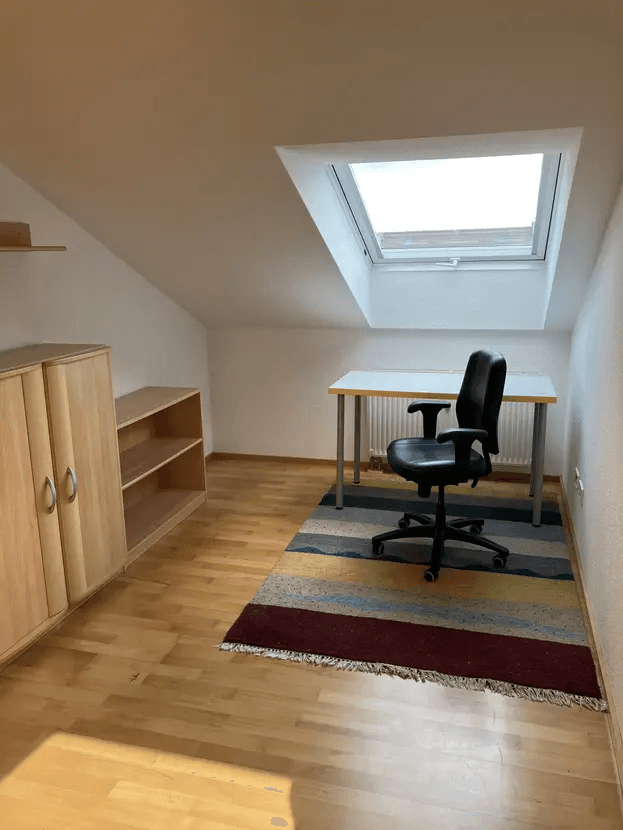 Pronájem bytu 3+1 48 m², Steckfeldstr. 3, Stuttgart, Bádensko-Württembersko Pronájem bytu 3+1 48 m², Steckfeldstr. 3, Stuttgart, Bádensko-Württembersko