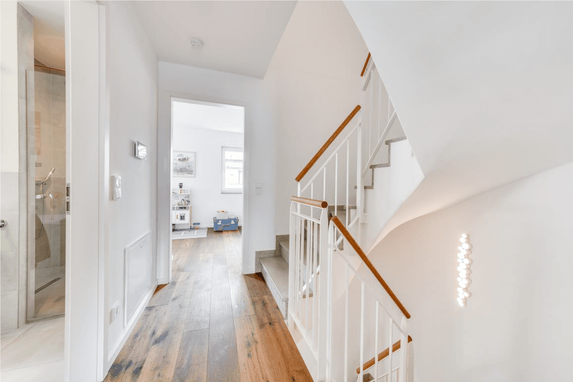 Prodej domu 161 m², pozemek 220 m², Gilching, Bavorsko Prodej domu 161 m², pozemek 220 m², Gilching, Bavorsko