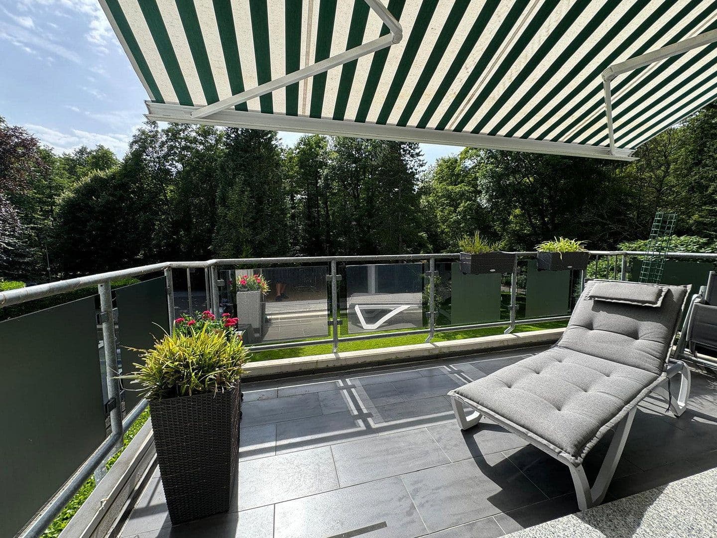 Pronájem bytu 3+1 106 m², Wiedenhof 1, Haan, Severní Porýní-Vestfálsko Pronájem bytu 3+1 106 m², Wiedenhof 1, Haan, Severní Porýní-Vestfálsko