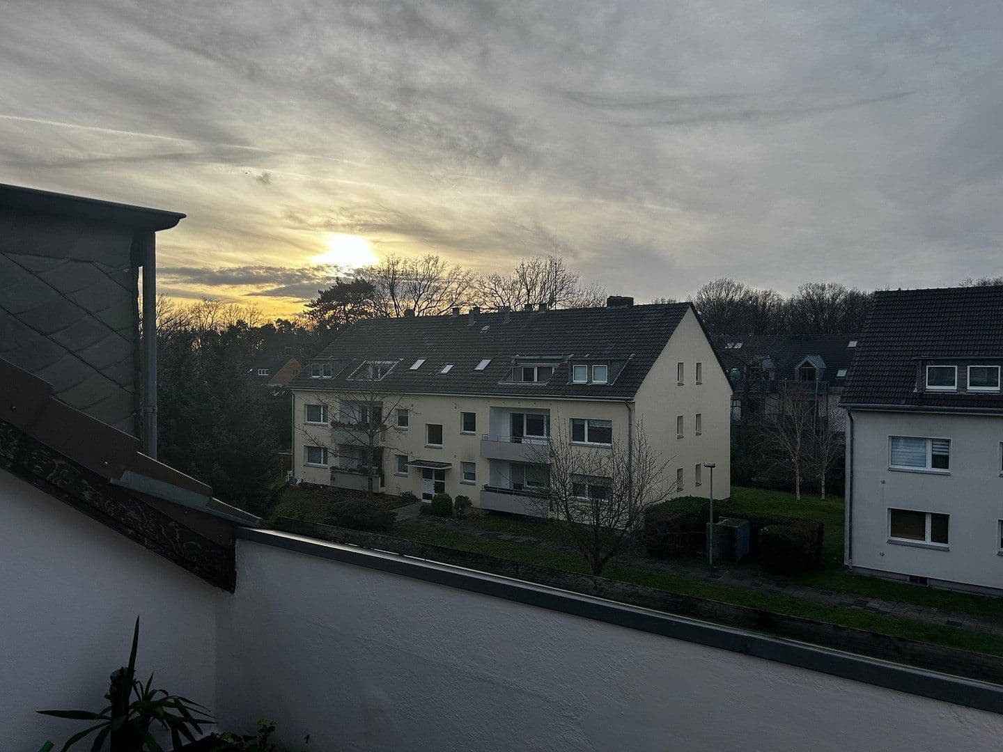 Pronájem bytu 3+1 87 m², Artilleriestraße 19, Köln, Severní Porýní-Vestfálsko Pronájem bytu 3+1 87 m², Artilleriestraße 19, Köln, Severní Porýní-Vestfálsko