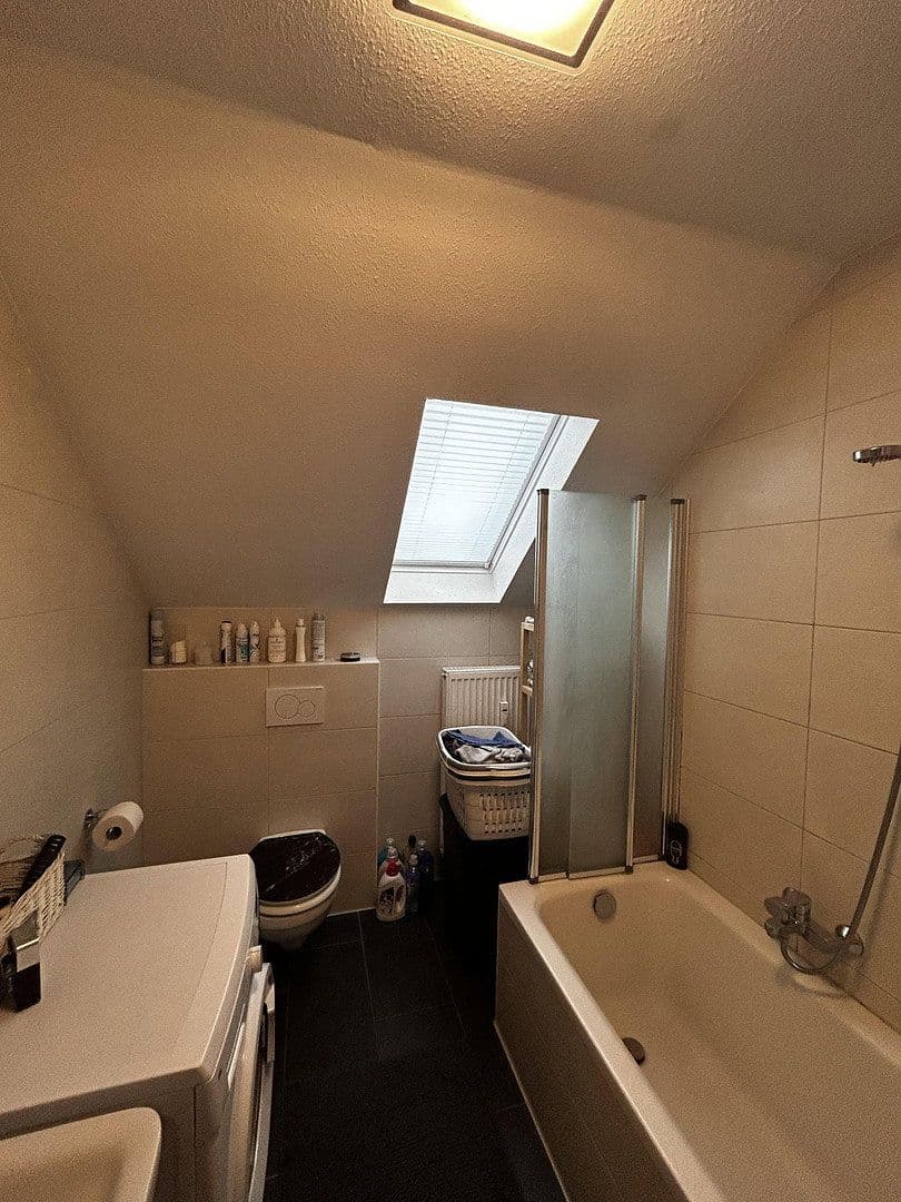 Pronájem bytu 3+1 87 m², Artilleriestraße 19, Köln, Severní Porýní-Vestfálsko Pronájem bytu 3+1 87 m², Artilleriestraße 19, Köln, Severní Porýní-Vestfálsko