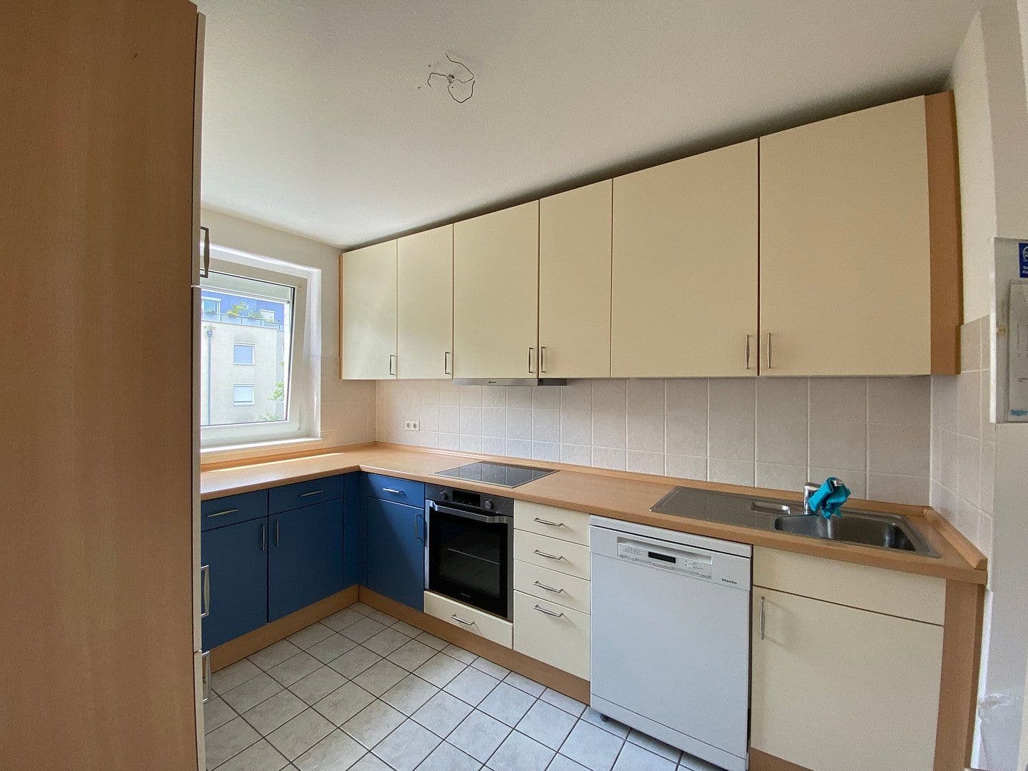 Pronájem bytu 5+1 112 m², Oberursel (Taunus), Hessen Pronájem bytu 5+1 112 m², Oberursel (Taunus), Hessen