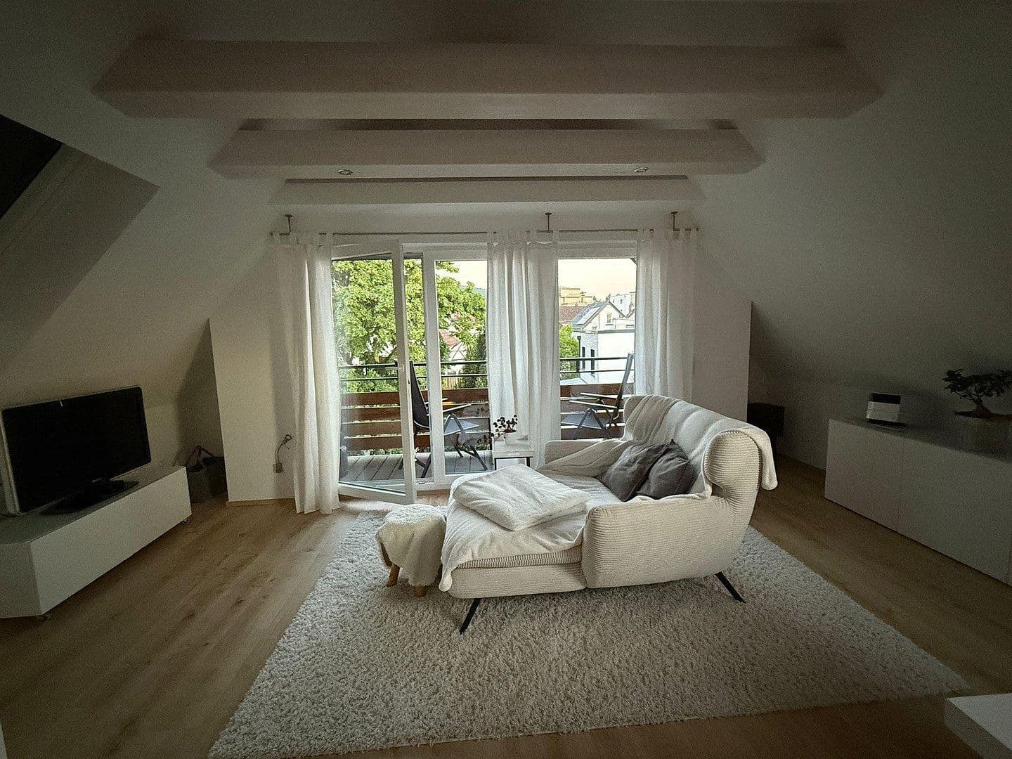 Pronájem bytu 2+1 47 m², Darmstadt-Eberstadt, Hessen Pronájem bytu 2+1 47 m², Darmstadt-Eberstadt, Hessen
