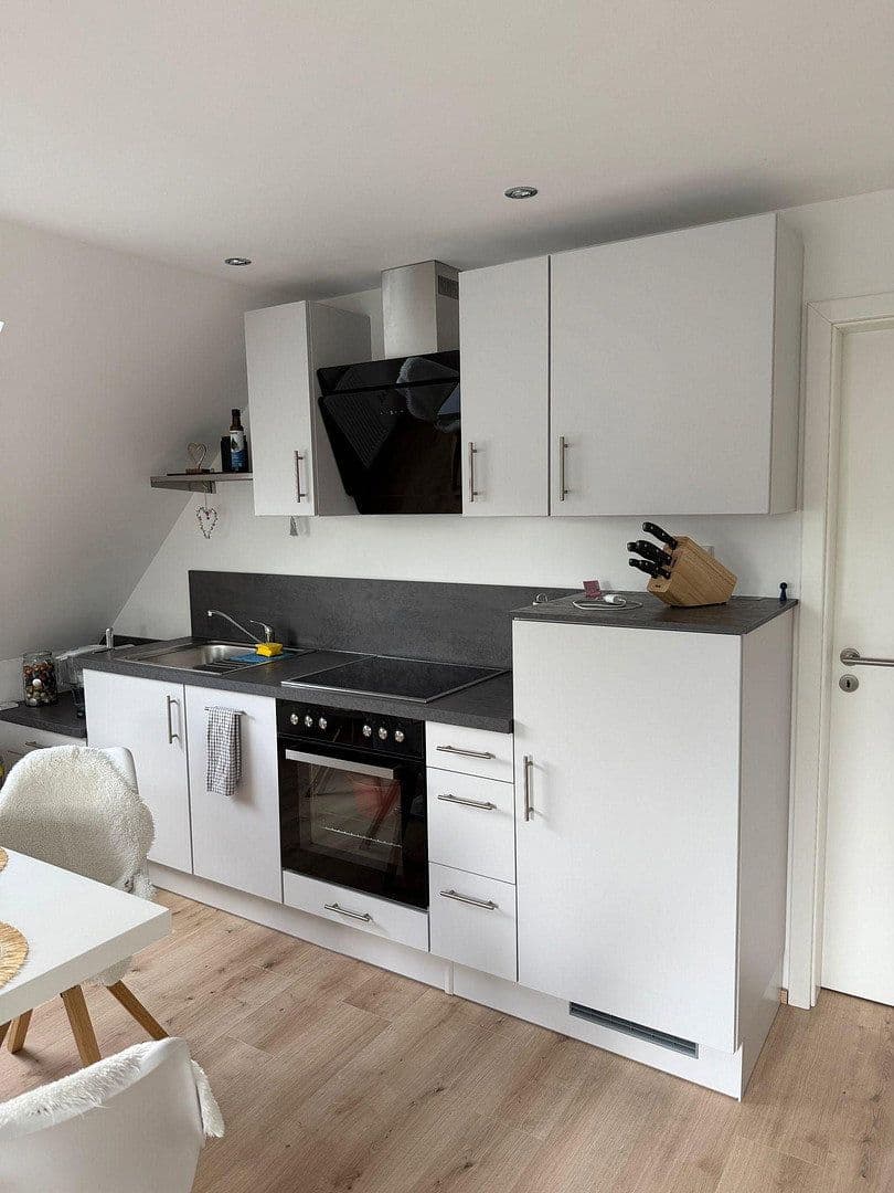 Pronájem bytu 2+1 47 m², Darmstadt-Eberstadt, Hessen Pronájem bytu 2+1 47 m², Darmstadt-Eberstadt, Hessen
