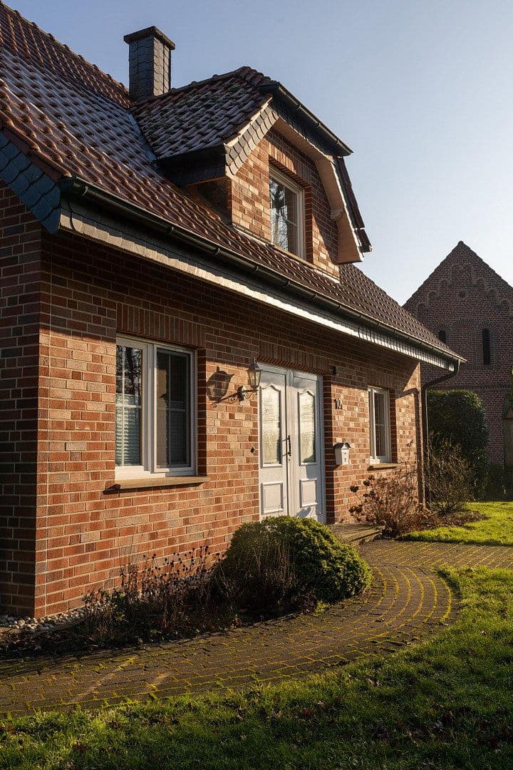 Pronájem domu 165 m², pozemek 430 m², Dülmen, Severní Porýní-Vestfálsko Pronájem domu 165 m², pozemek 430 m², Dülmen, Severní Porýní-Vestfálsko