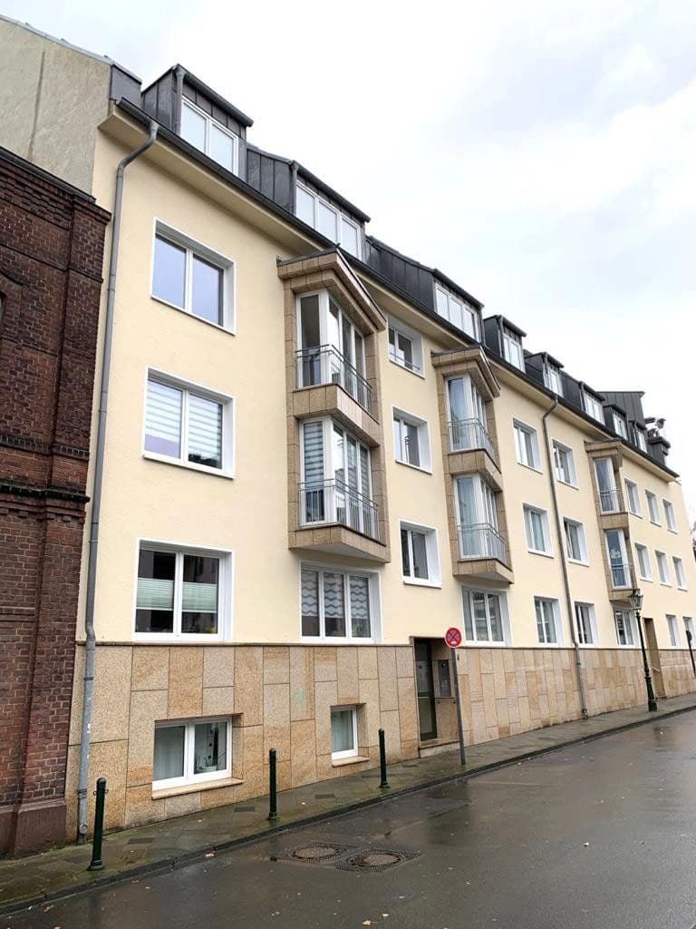 Pronájem bytu 3+1 85 m², Düsseldorf, Severní Porýní-Vestfálsko Pronájem bytu 3+1 85 m², Düsseldorf, Severní Porýní-Vestfálsko