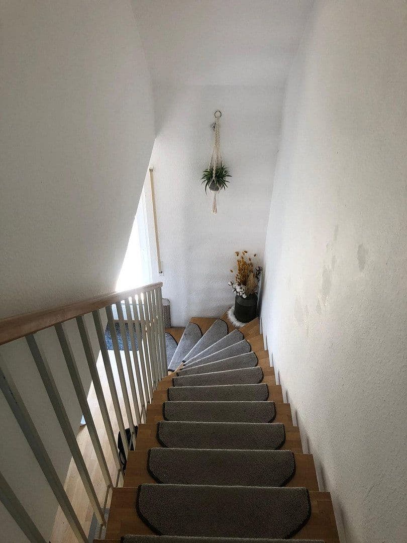 Pronájem bytu 3+1 73 m², Korntal-Münchingen, Bádensko-Württembersko Pronájem bytu 3+1 73 m², Korntal-Münchingen, Bádensko-Württembersko