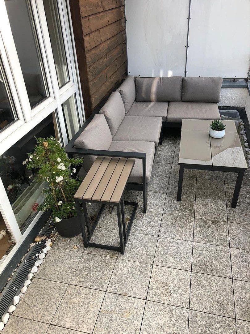 Pronájem bytu 3+1 73 m², Korntal-Münchingen, Bádensko-Württembersko Pronájem bytu 3+1 73 m², Korntal-Münchingen, Bádensko-Württembersko