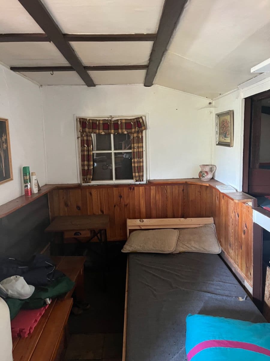 Prodej chaty, chalupy 20 m², pozemek 400 m², Kaliště, Středočeský kraj Prodej chaty, chalupy 20 m², pozemek 400 m², Kaliště, Středočeský kraj
