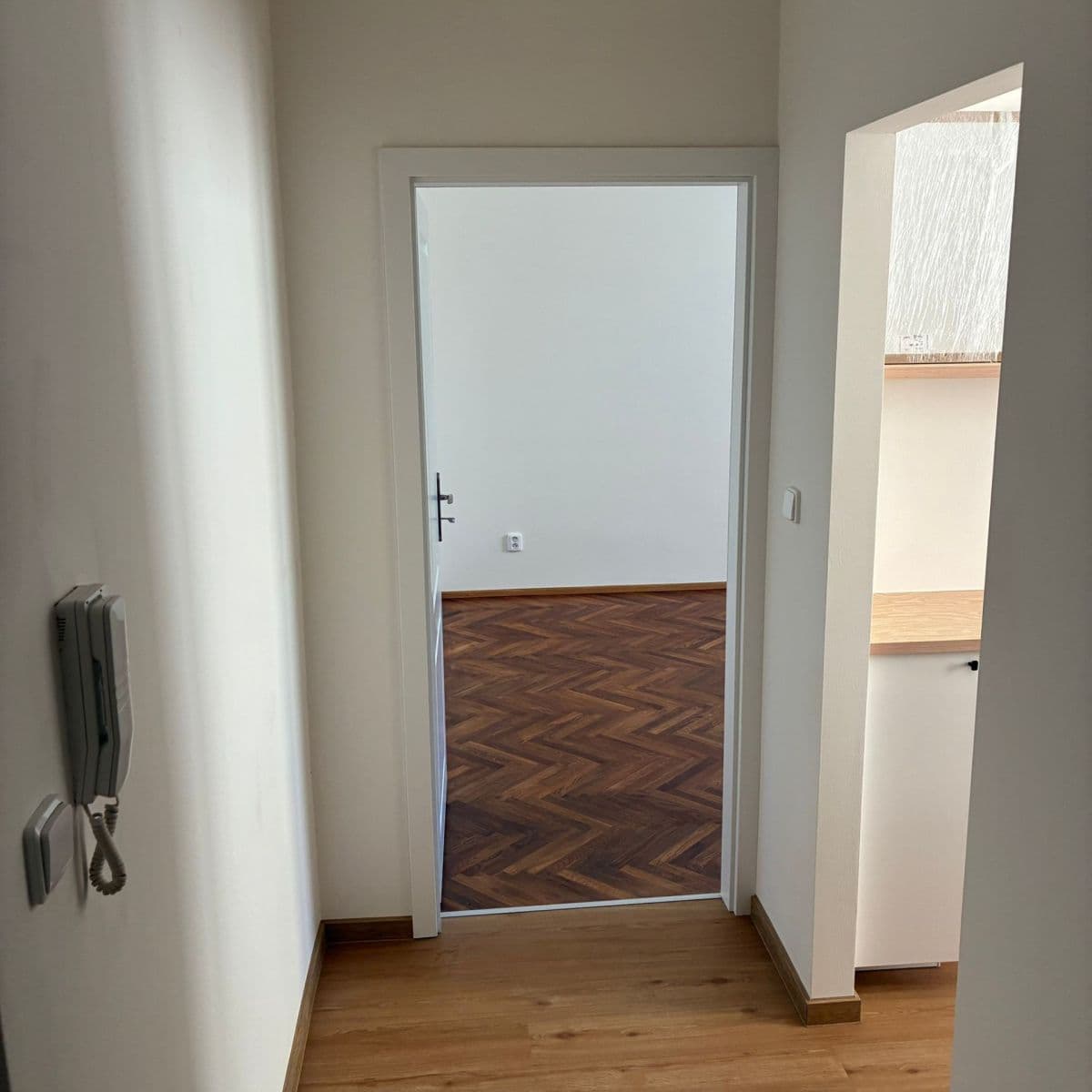 Pronájem bytu 1+1 35 m², Hybešova, Brno, Jihomoravský kraj Pronájem bytu 1+1 35 m², Hybešova, Brno, Jihomoravský kraj