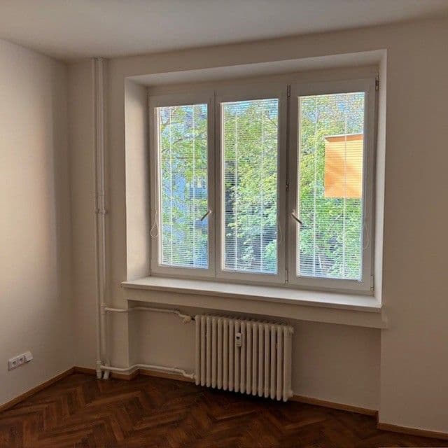 Pronájem bytu 1+1 35 m², Hybešova, Brno, Jihomoravský kraj Pronájem bytu 1+1 35 m², Hybešova, Brno, Jihomoravský kraj