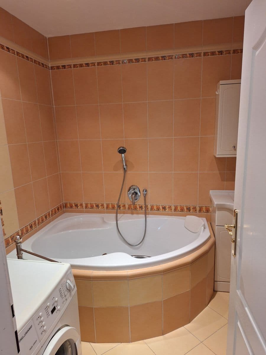 Pronájem bytu 3+1 79 m², Jugoslávská, Teplice, Ústecký kraj Pronájem bytu 3+1 79 m², Jugoslávská, Teplice, Ústecký kraj
