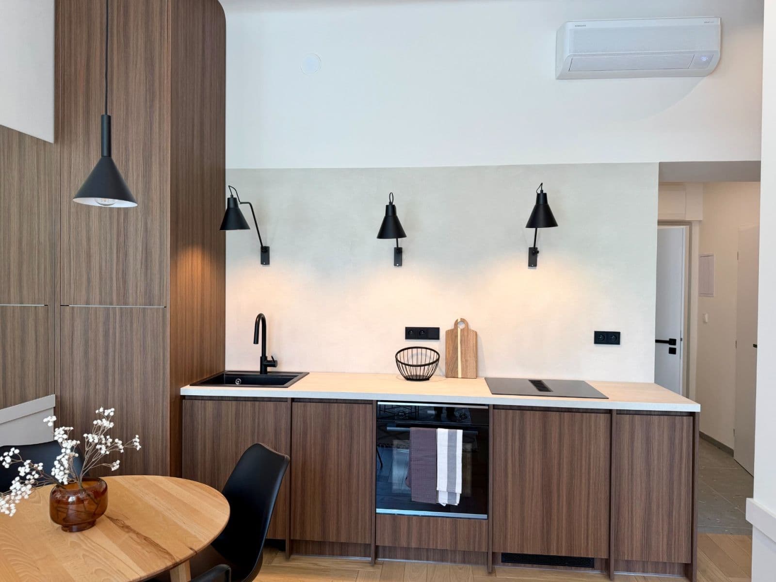 Pronájem bytu 2+kk 42 m², Karlínské náměstí, Praha, Praha Pronájem bytu 2+kk 42 m², Karlínské náměstí, Praha, Praha