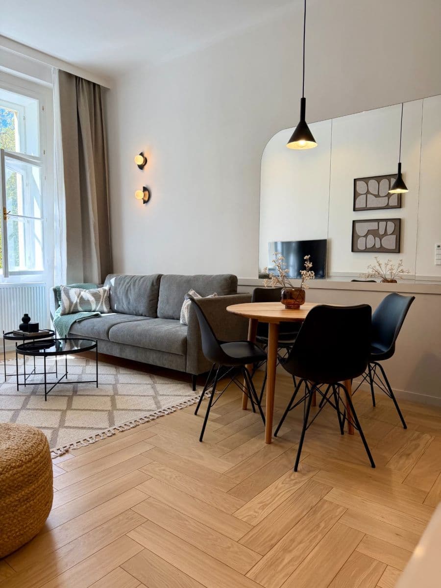 Pronájem bytu 2+kk 42 m², Karlínské náměstí, Praha, Praha Pronájem bytu 2+kk 42 m², Karlínské náměstí, Praha, Praha