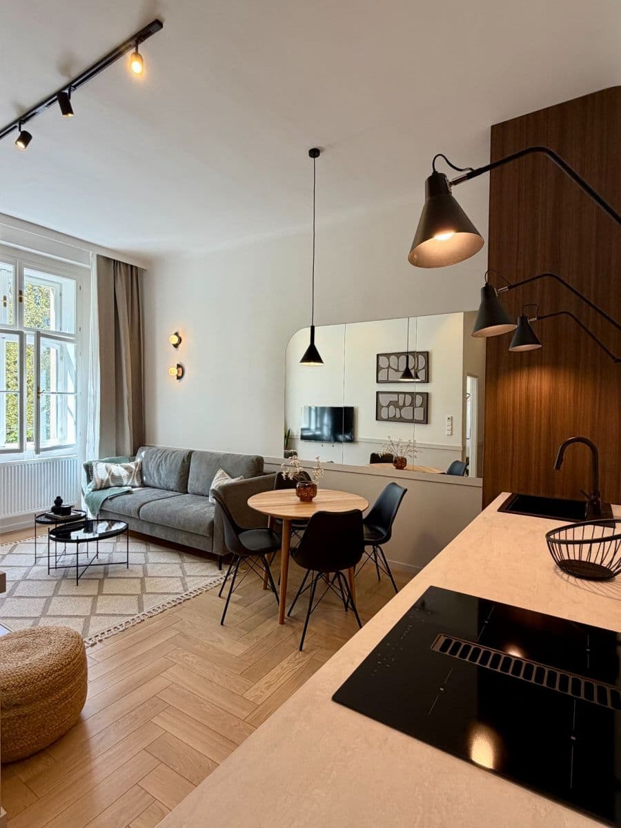 Pronájem bytu 2+kk 42 m², Karlínské náměstí, Praha, Praha Pronájem bytu 2+kk 42 m², Karlínské náměstí, Praha, Praha