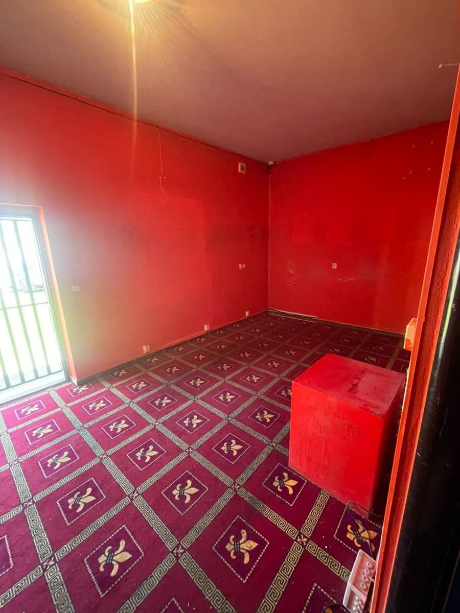 Pronájem nebytového prostoru 80 m², Smetanova, Lysá nad Labem, Středočeský kraj Pronájem nebytového prostoru 80 m², Smetanova, Lysá nad Labem, Středočeský kraj