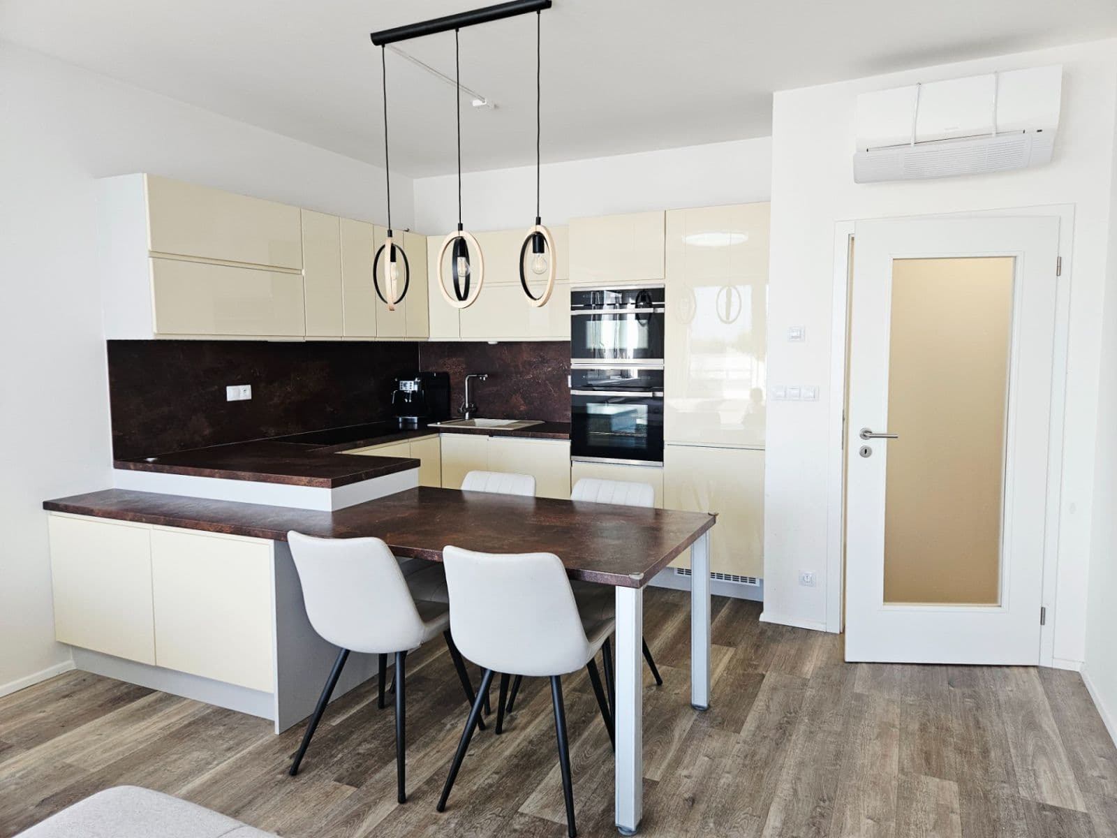 Prodej bytu 3+kk 89 m², Čajkovského, Olomouc, Olomoucký kraj Prodej bytu 3+kk 89 m², Čajkovského, Olomouc, Olomoucký kraj