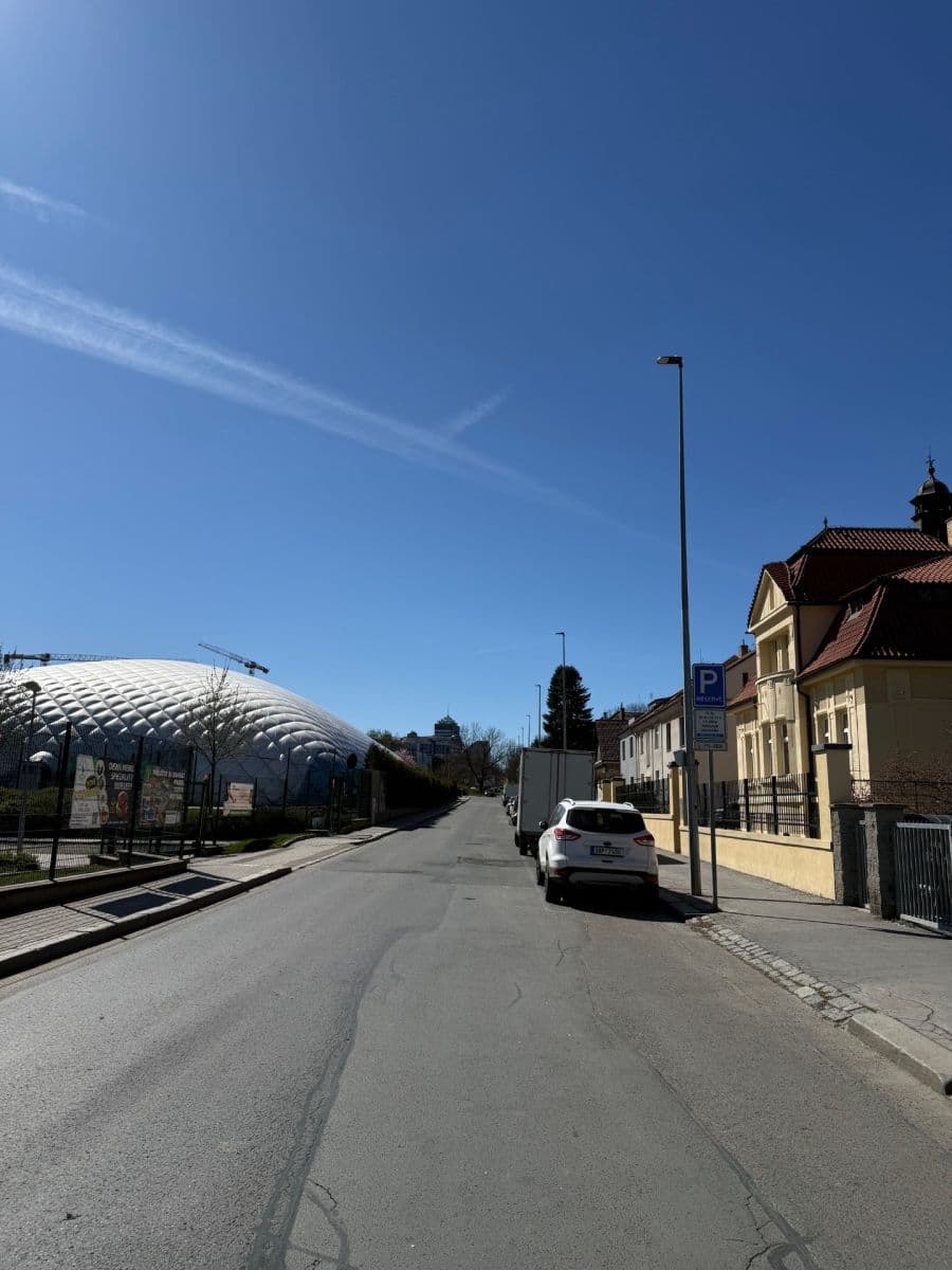 Prodej garáže 15 m², Pod Třebešínem, Praha, Praha Prodej garáže 15 m², Pod Třebešínem, Praha, Praha