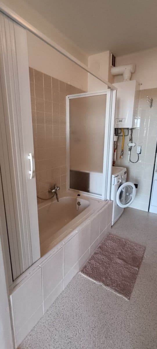 Pronájem bytu 5+kk 150 m², Nivky, Brno, Jihomoravský kraj Pronájem bytu 5+kk 150 m², Nivky, Brno, Jihomoravský kraj