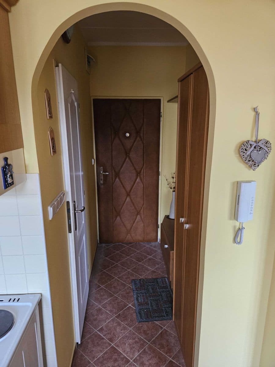 Pronájem bytu 1+1 36 m², Školní, Horní Slavkov, Karlovarský kraj Pronájem bytu 1+1 36 m², Školní, Horní Slavkov, Karlovarský kraj
