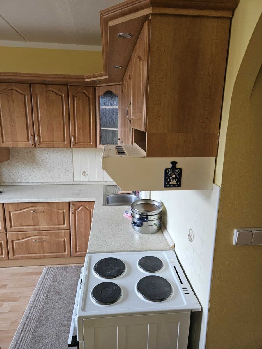 Pronájem bytu 1+1 36 m², Školní, Horní Slavkov, Karlovarský kraj Pronájem bytu 1+1 36 m², Školní, Horní Slavkov, Karlovarský kraj