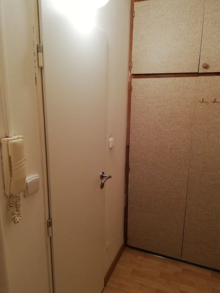 Pronájem bytu 1+kk 27 m², Bílkova, Náchod, Královéhradecký kraj Pronájem bytu 1+kk 27 m², Bílkova, Náchod, Královéhradecký kraj