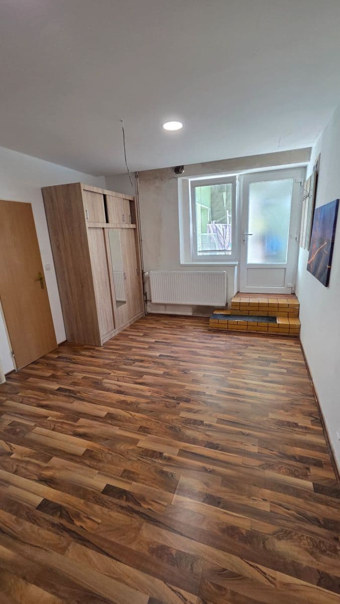Pronájem bytu 1+kk 30 m², Votroubkova, Brno, Jihomoravský kraj Pronájem bytu 1+kk 30 m², Votroubkova, Brno, Jihomoravský kraj