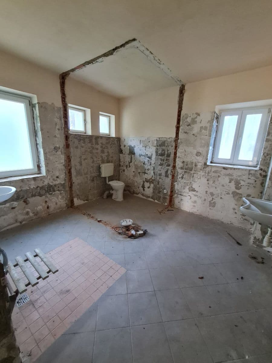 Prodej domu 346 m², pozemek 899 m², Arnoltice, Ústecký kraj Prodej domu 346 m², pozemek 899 m², Arnoltice, Ústecký kraj
