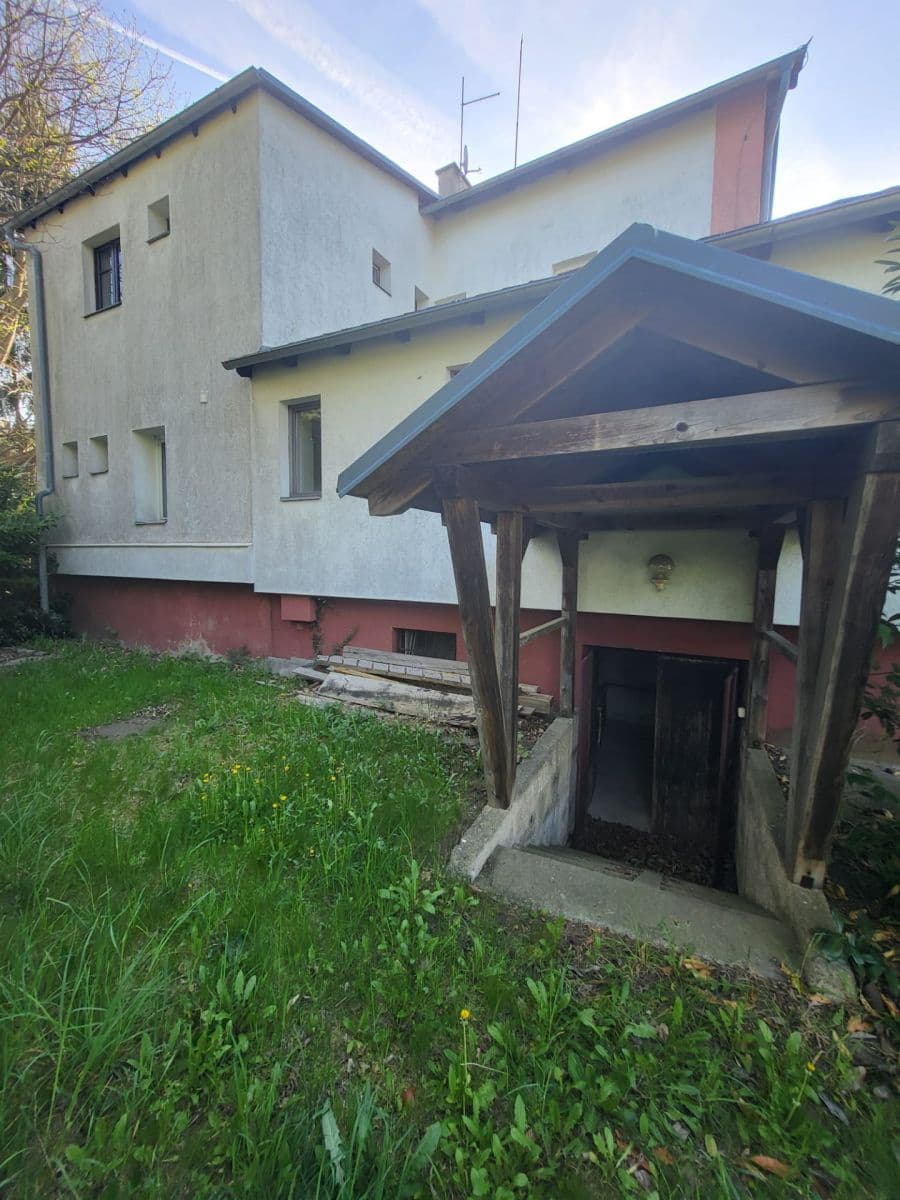 Prodej domu 346 m², pozemek 899 m², Arnoltice, Ústecký kraj Prodej domu 346 m², pozemek 899 m², Arnoltice, Ústecký kraj