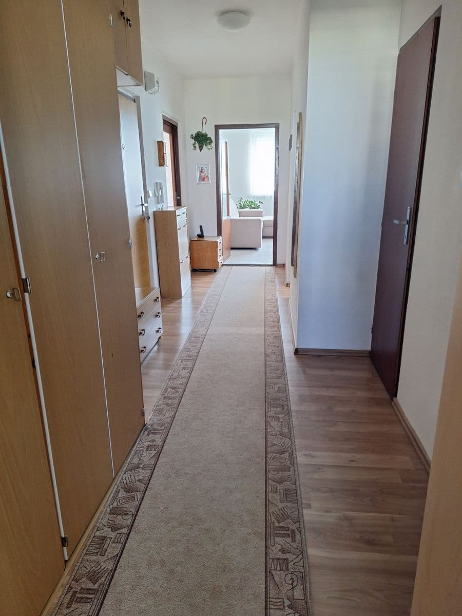 Pronájem bytu 3+1 68 m², Klincová, Ružinov, Bratislavský kraj Pronájem bytu 3+1 68 m², Klincová, Ružinov, Bratislavský kraj
