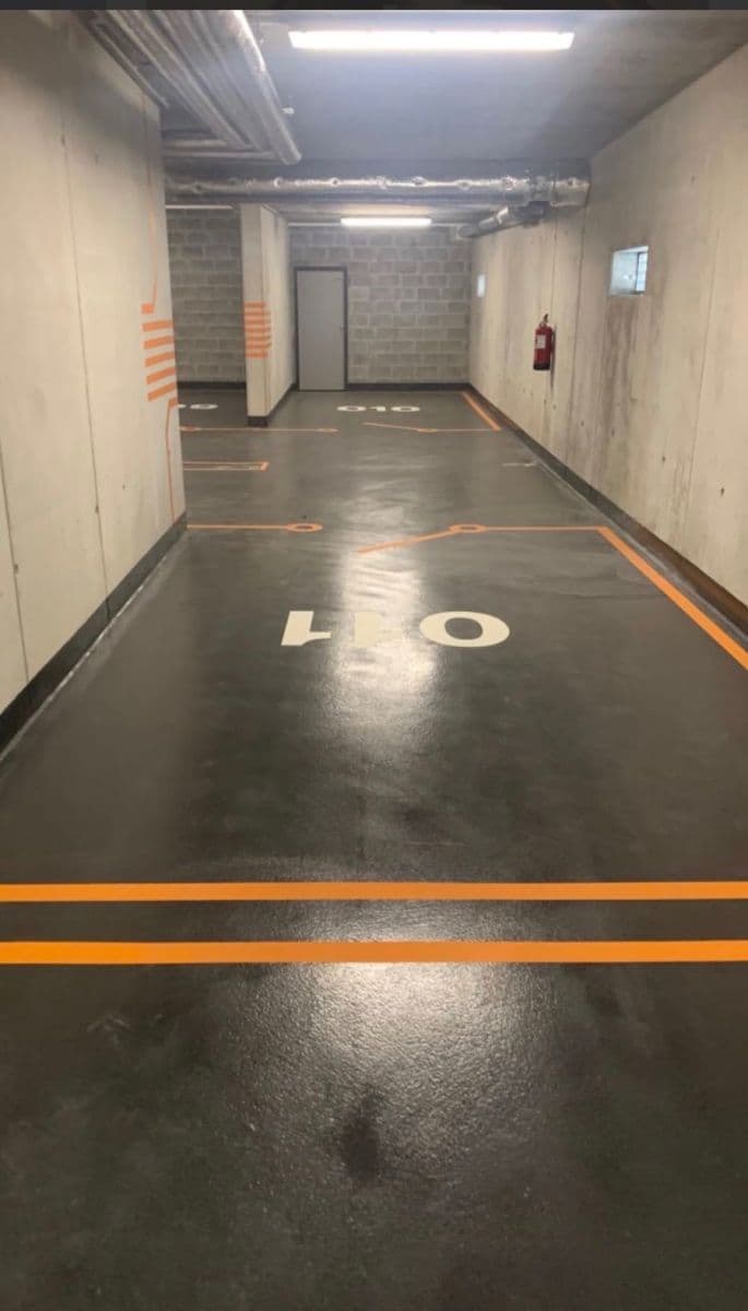 Pronájem garáže 22 m², Svatošových, Praha, Praha Pronájem garáže 22 m², Svatošových, Praha, Praha