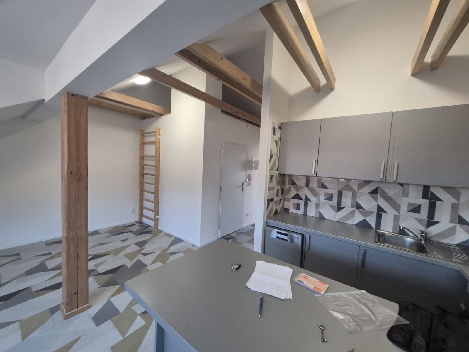 Pronájem bytu 2+kk 48 m², Podlomní, Brno, Jihomoravský kraj Pronájem bytu 2+kk 48 m², Podlomní, Brno, Jihomoravský kraj