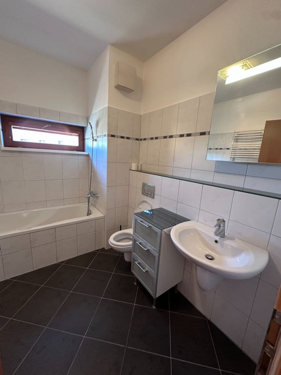Pronájem bytu 2+kk 53 m², Ke Stírce, Praha, Praha Pronájem bytu 2+kk 53 m², Ke Stírce, Praha, Praha