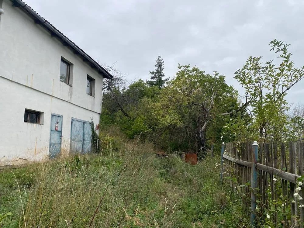 Prodej domu 164 m², pozemek 3.590 m², Jelení, Lubenec, Ústecký kraj Prodej domu 164 m², pozemek 3.590 m², Jelení, Lubenec, Ústecký kraj