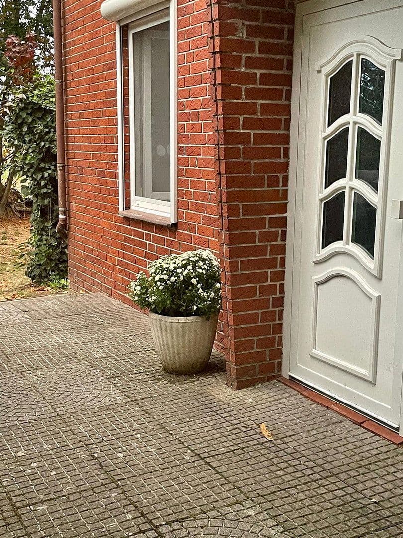 Prodej domu 102 m², pozemek 727 m², Weyhe, Dolní Sasko Prodej domu 102 m², pozemek 727 m², Weyhe, Dolní Sasko