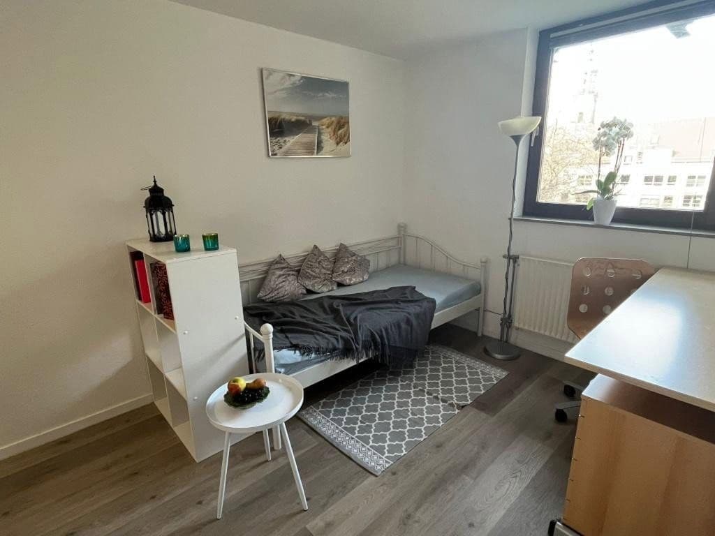 Pronájem bytu 1+1 18 m², Henkestr. 5, Erlangen, Bavorsko Pronájem bytu 1+1 18 m², Henkestr. 5, Erlangen, Bavorsko