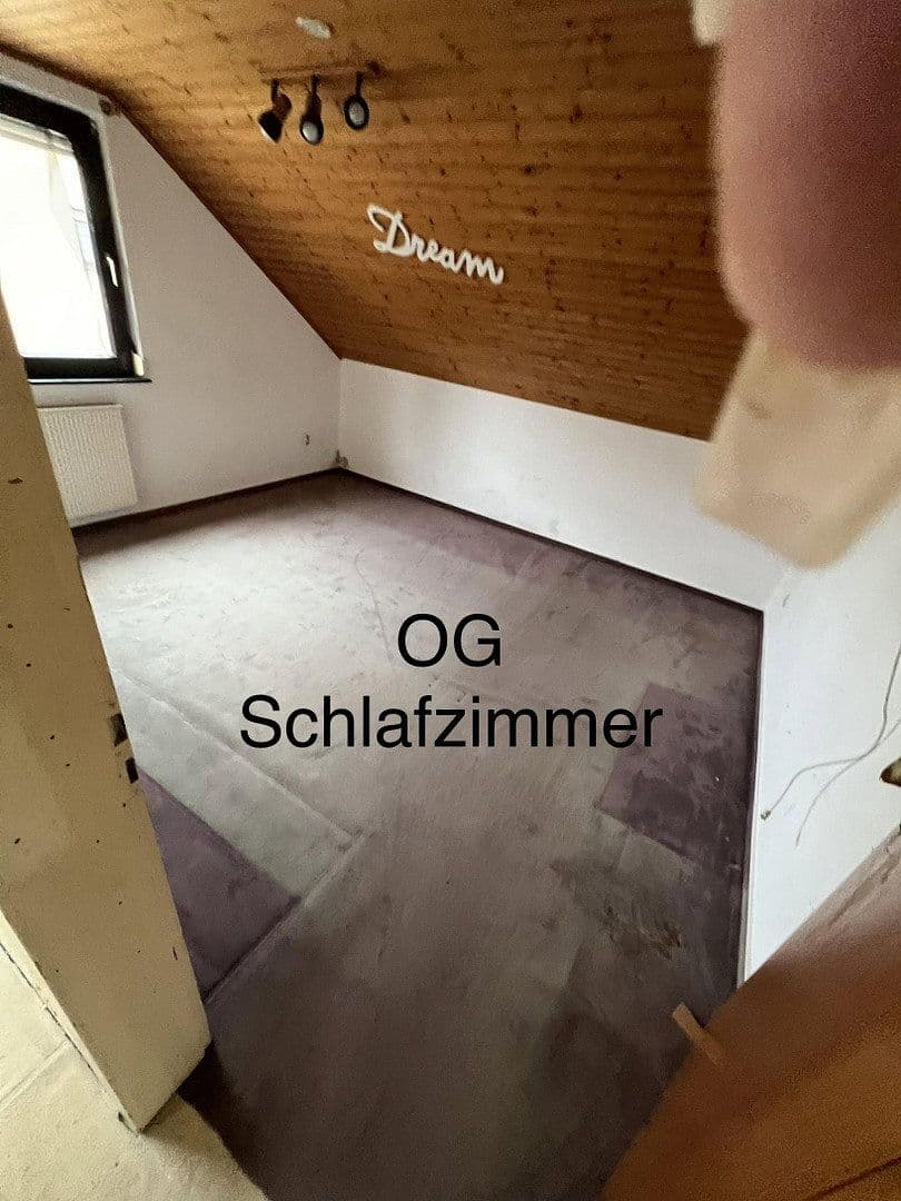 Prodej domu 210 m², pozemek 522 m², Sankt Goar, Porýní-Falc Prodej domu 210 m², pozemek 522 m², Sankt Goar, Porýní-Falc